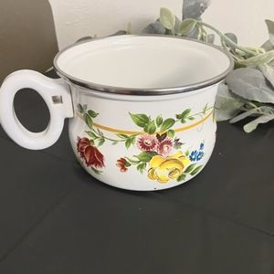 Floral Soup Pot